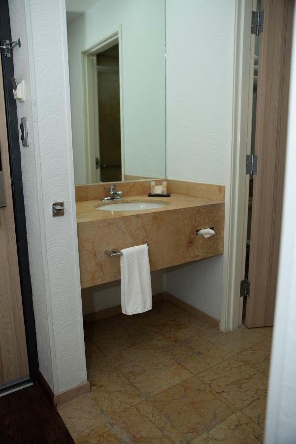 Fato Hotel Querétaro Eksteriør billede
